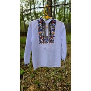 Ukrainian Hand Embroidered Vyshyvanka Shirt Cotton Colorful White Sz 5-6